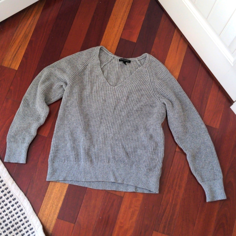 Knit v-neck sweater